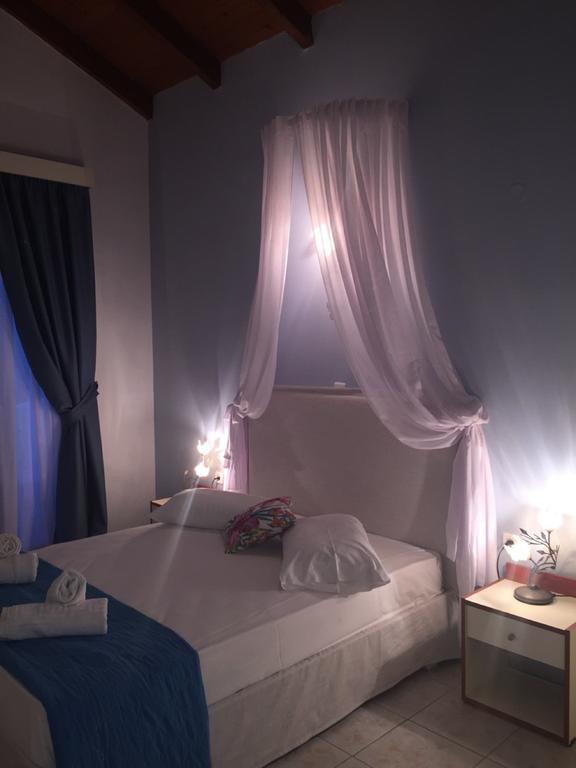 Dreams Apartments - Katelios,Santa Barbara Beach ภายนอก รูปภาพ